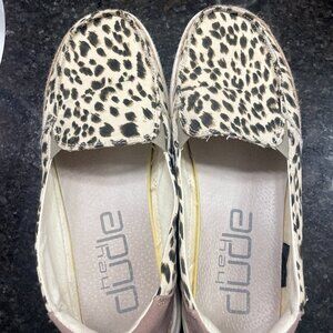 Cheetah Print Hey Dudes Size 7